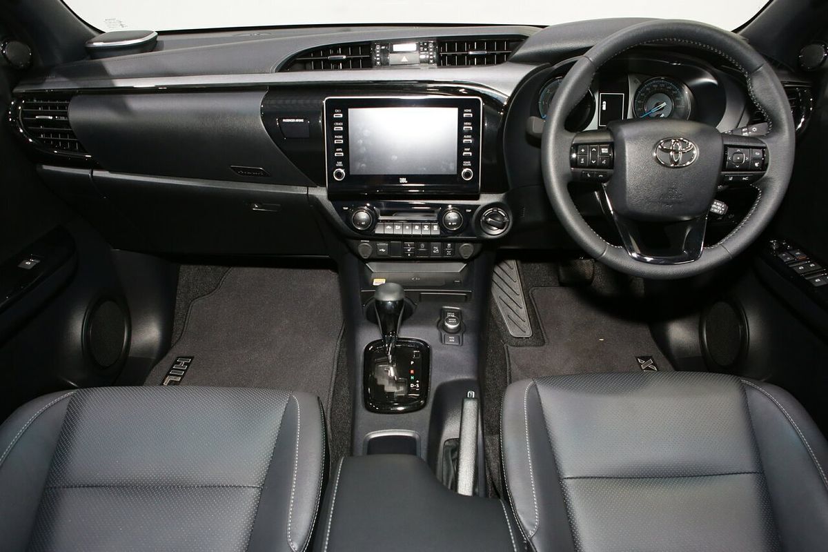 2025 Toyota Hilux Rogue 48V GUN126R 4X4