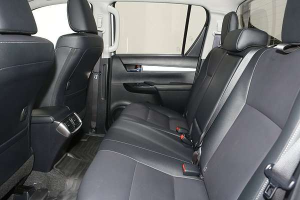 2022 Toyota Hilux SR5 GUN126R 4X4