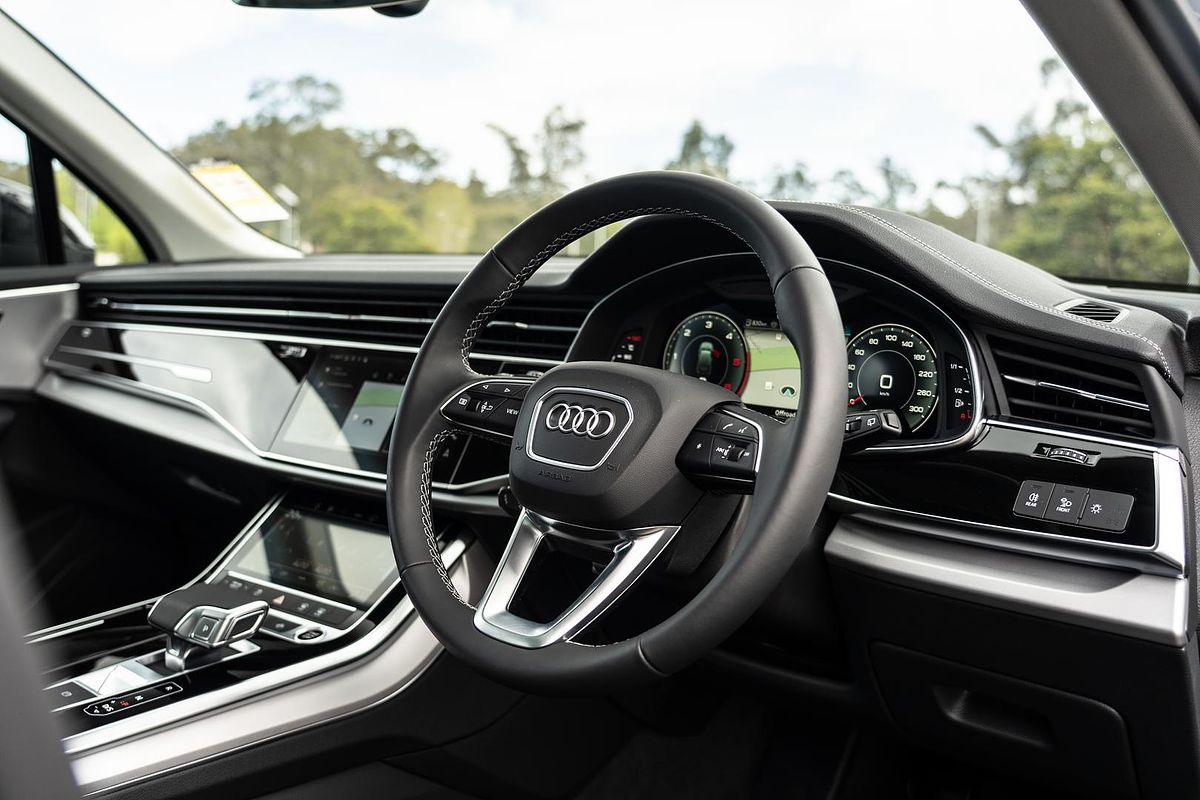 2025 Audi Q7 45 TDI 4M