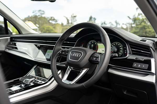 2025 Audi Q7 45 TDI 4M