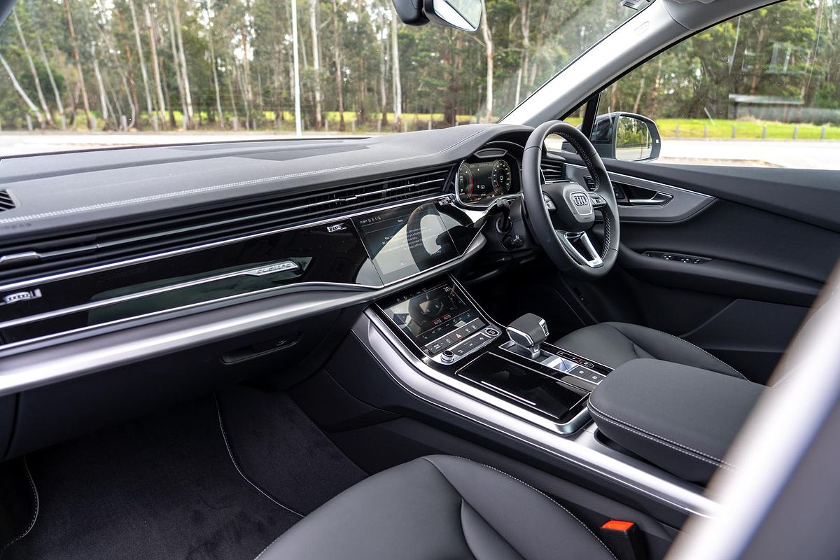 2025 Audi Q7 45 TDI 4M