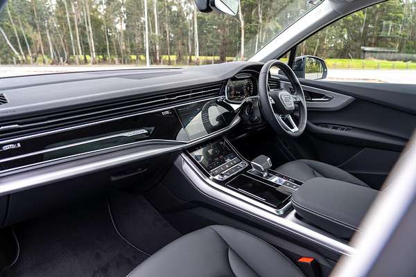 2025 Audi Q7 45 TDI 4M