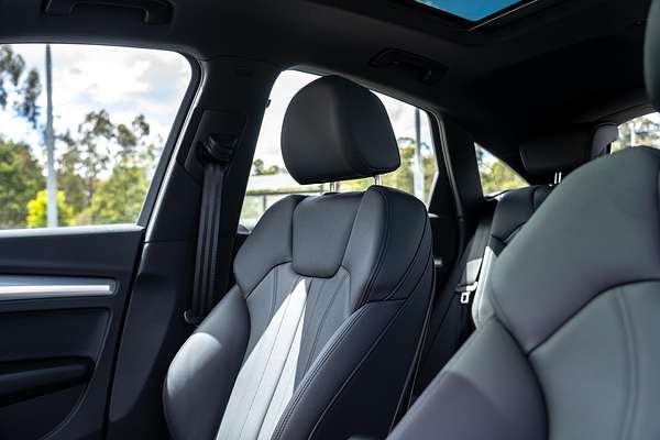 2024 Audi Q5 40 TDI S line FY