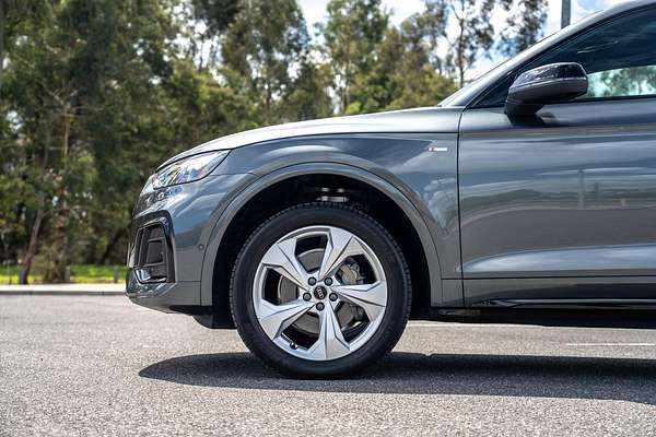 2024 Audi Q5 40 TDI S line FY