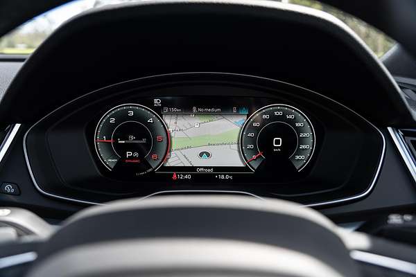 2024 Audi Q5 40 TDI S line FY