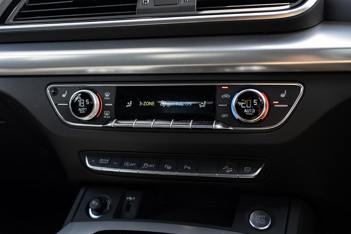 2024 Audi Q5 40 TDI S line FY