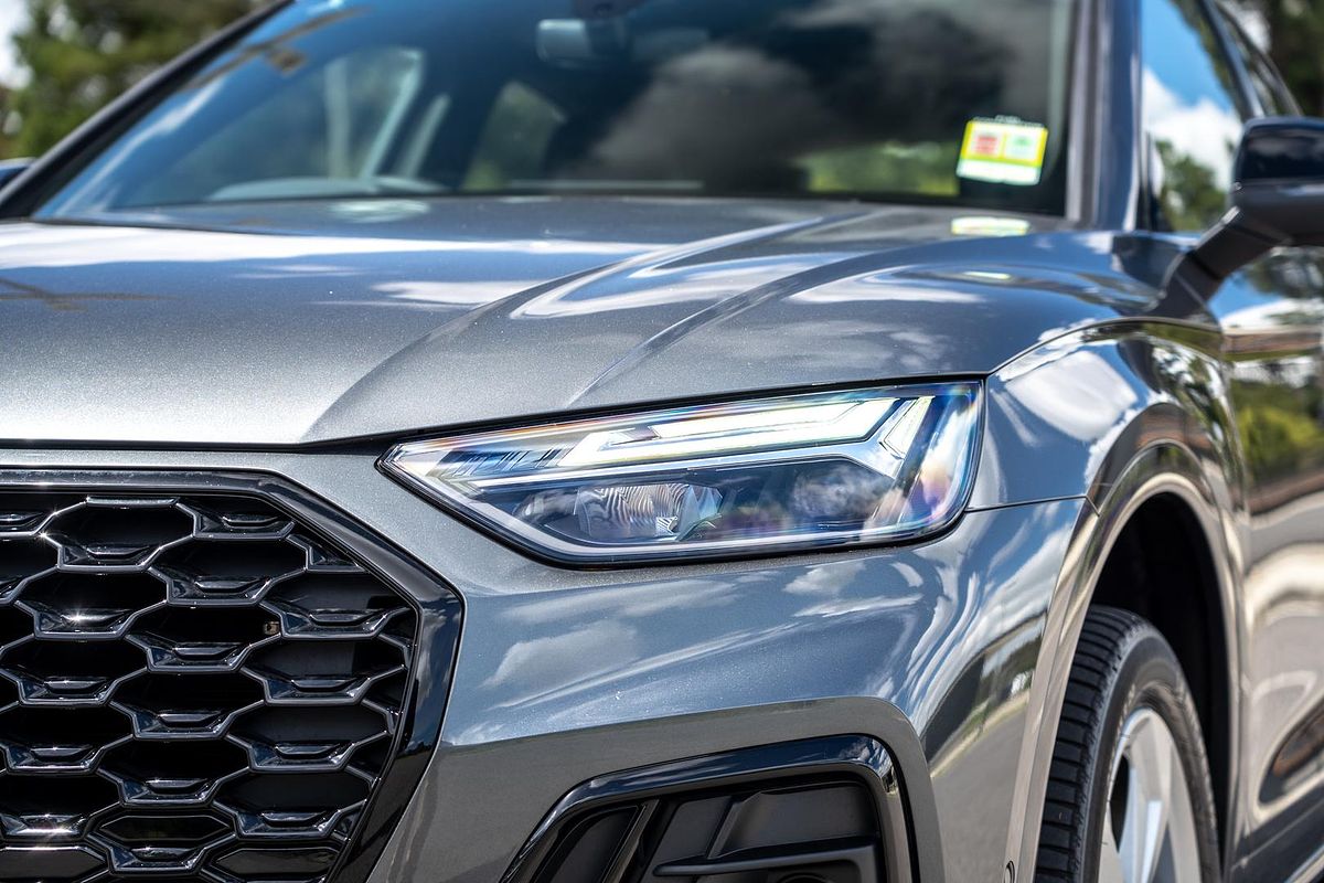 2024 Audi Q5 40 TDI S line FY