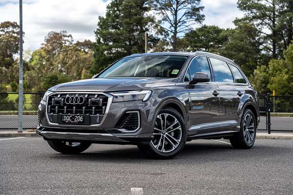 2025 Audi Q7 45 TFSI 4M