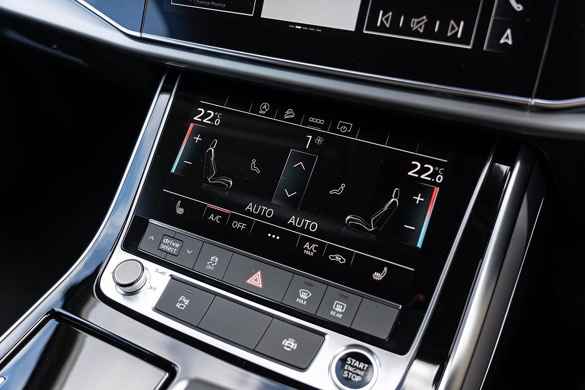 2025 Audi Q7 45 TFSI 4M