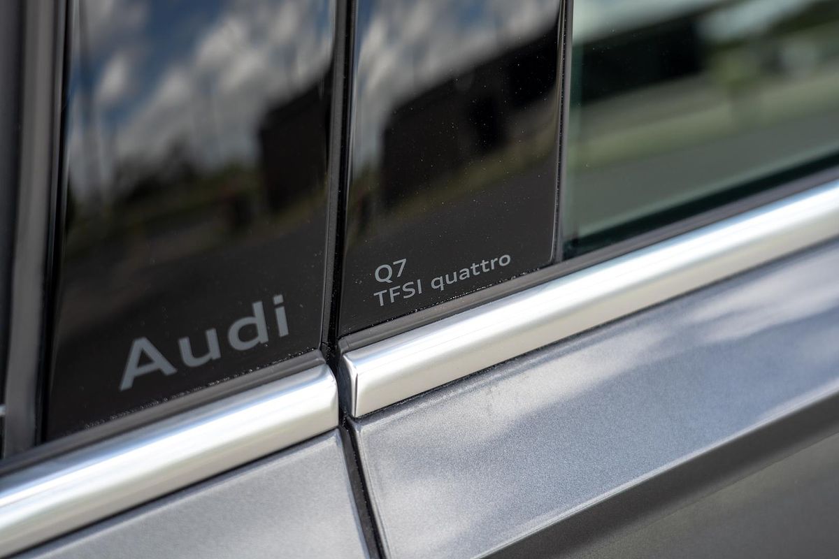 2025 Audi Q7 45 TFSI 4M