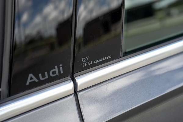 2025 Audi Q7 45 TFSI 4M