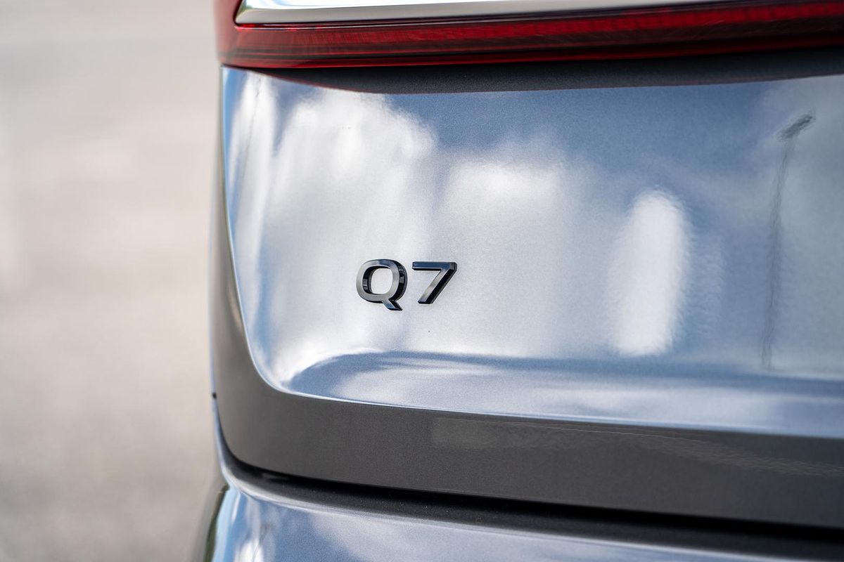 2025 Audi Q7 45 TFSI 4M