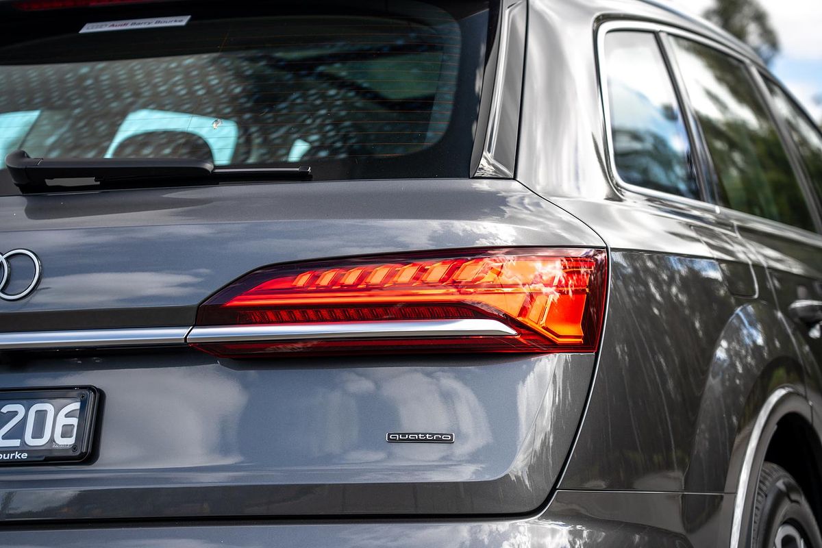 2025 Audi Q7 45 TFSI 4M