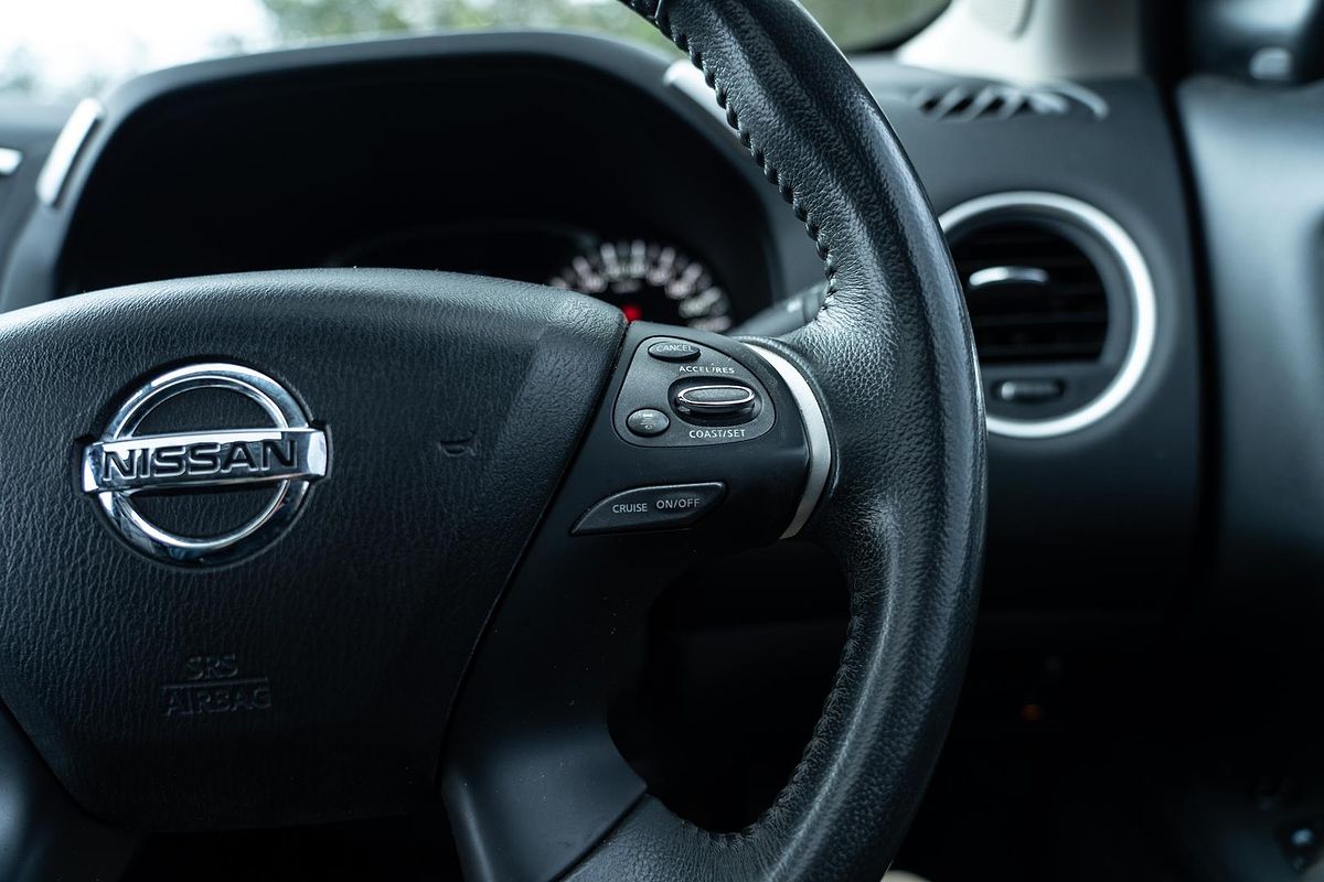 2017 Nissan Pathfinder ST-L R52 Series II