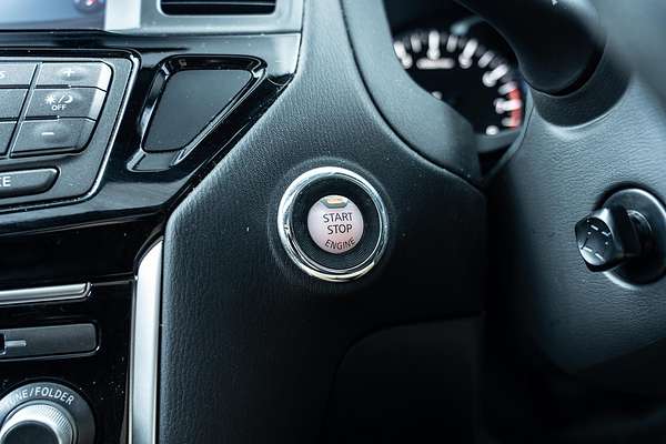 2017 Nissan Pathfinder ST-L R52 Series II