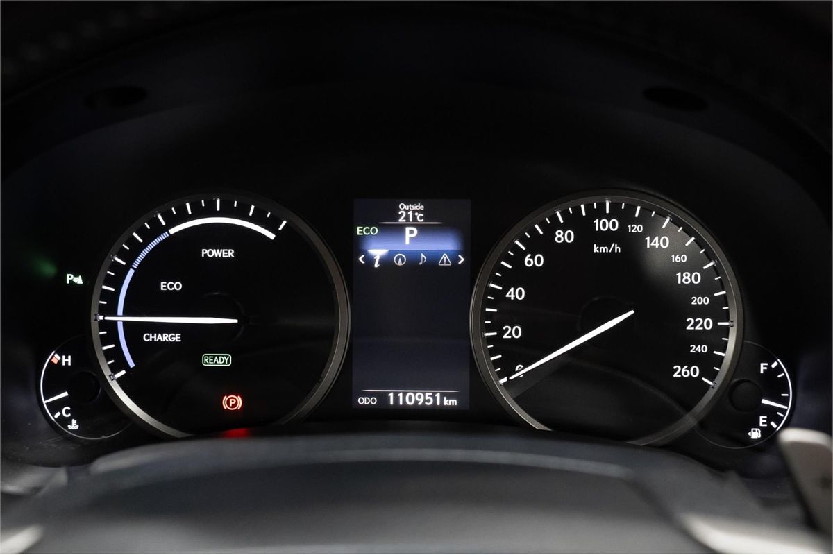 2015 Lexus NX NX300h Luxury AYZ15R