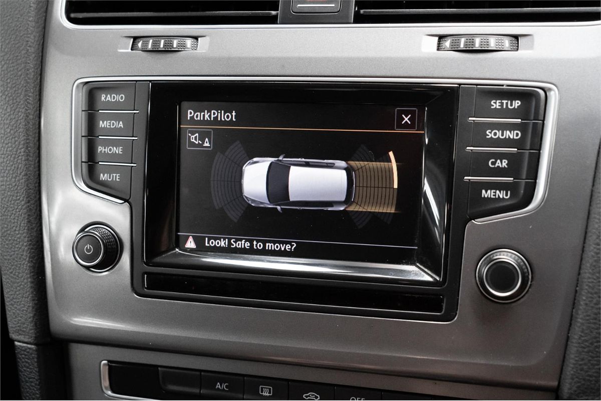 2015 Volkswagen Golf 90TSI 7