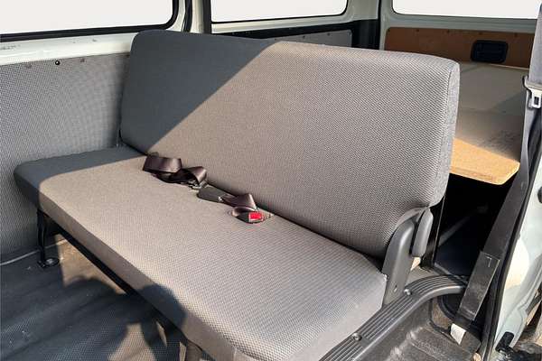 2015 Toyota Hiace DX