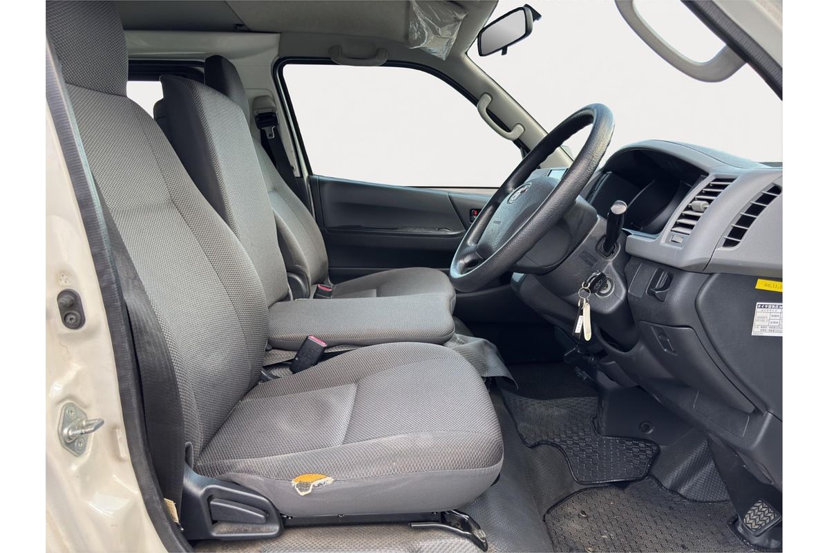 2010 Toyota Hiace
