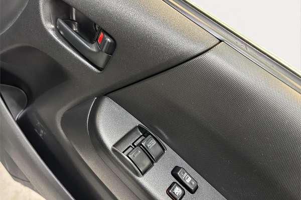 2015 Toyota Hiace