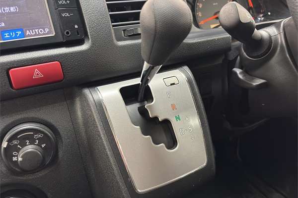 2015 Toyota Hiace