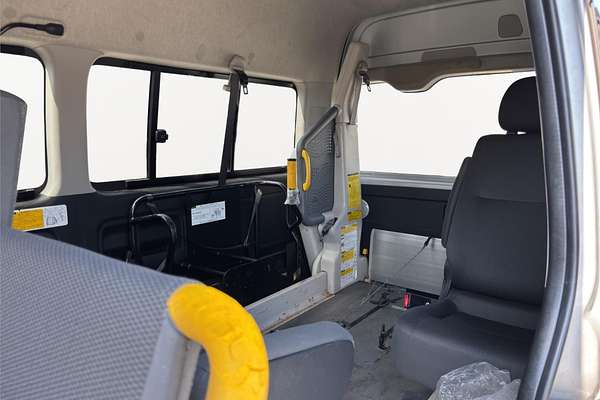 2011 Toyota Hiace Welcab