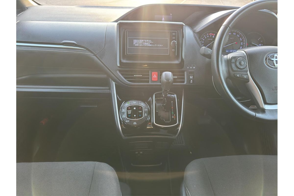 2017 Toyota Esquire XI Welcab ZRR80