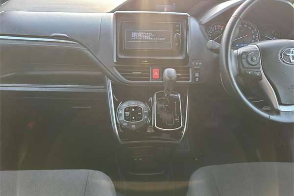 2017 Toyota Esquire XI Welcab ZRR80
