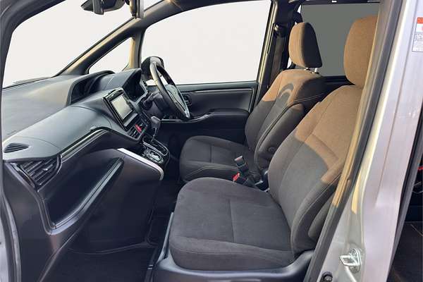 2017 Toyota Esquire XI Welcab ZRR80