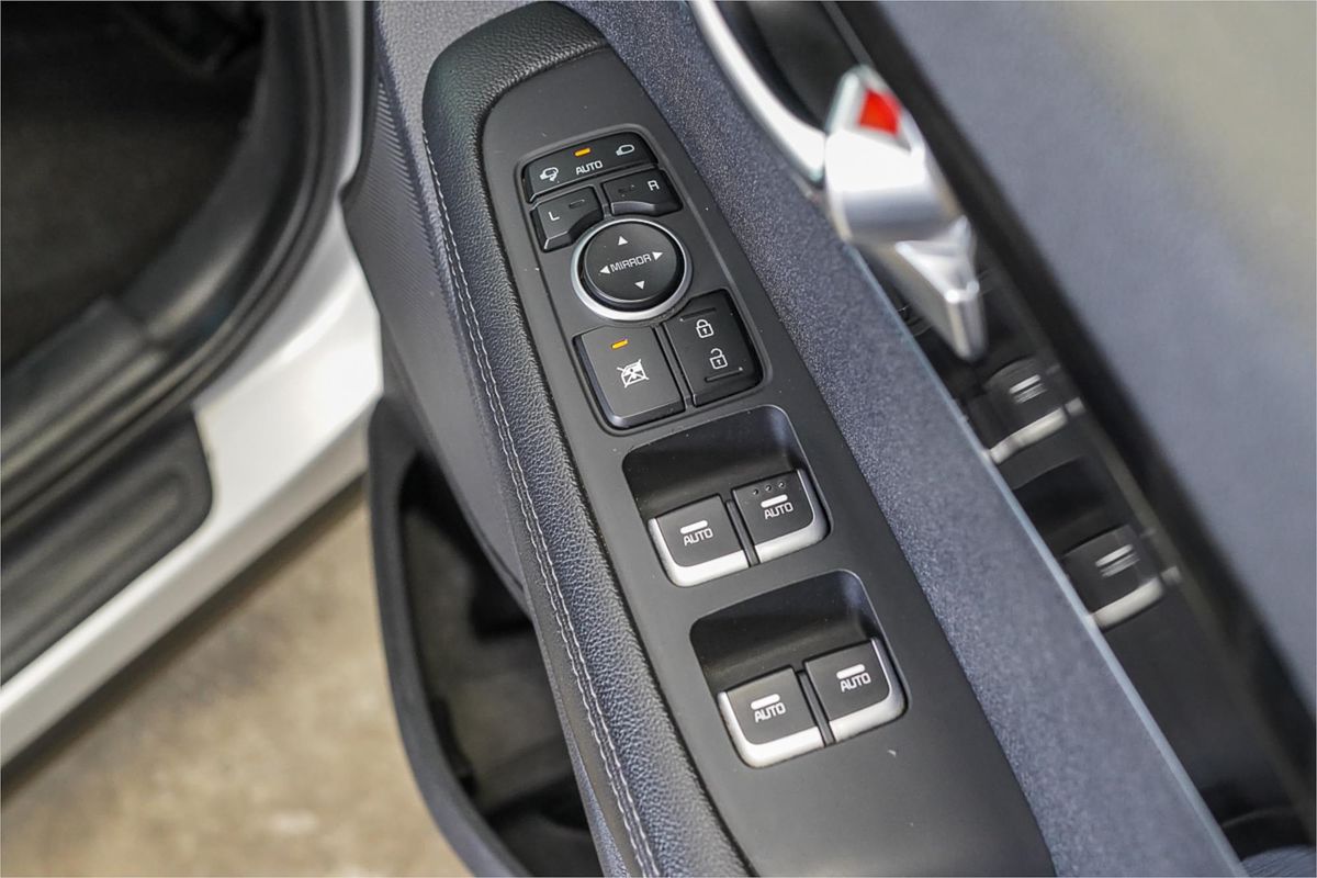 2020 Kia Sorento Si UM