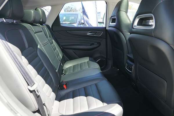 2022 MG HS Essence SAS23