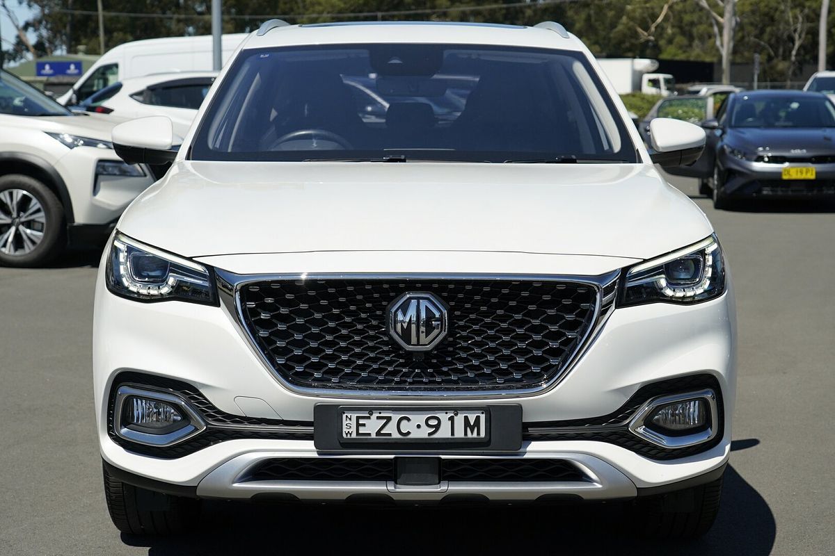 2022 MG HS Essence SAS23