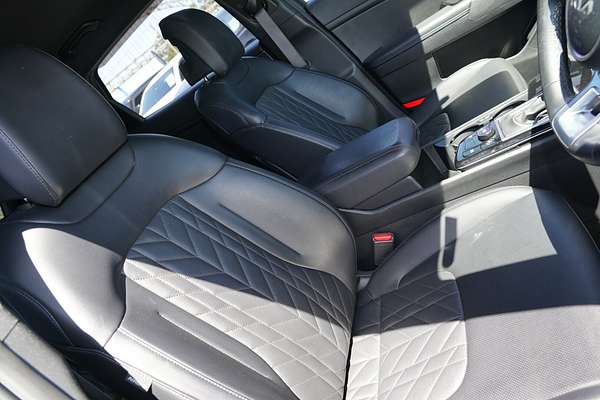 2022 Kia Sportage SX+ NQ5