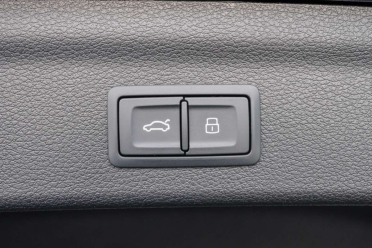 2025 Audi Q3 35 TFSI F3