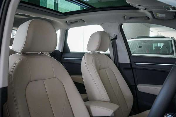 2025 Audi Q3 35 TFSI F3