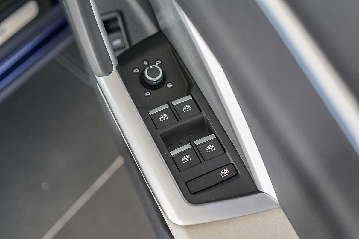 2025 Audi Q3 35 TFSI F3