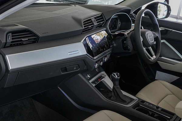 2025 Audi Q3 35 TFSI F3