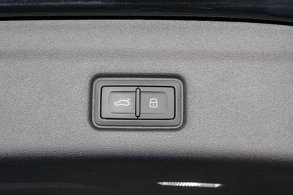 2024 Audi Q6 e-tron Performance GF