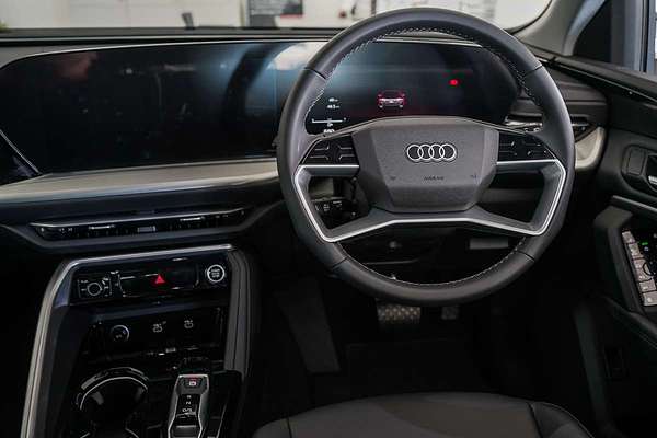 2025 Audi Q5 TFSI 150kW GU