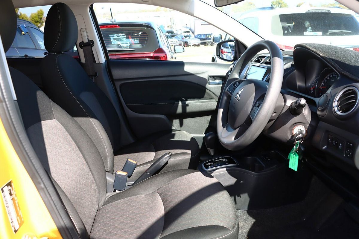 2021 Mitsubishi Mirage LS LB