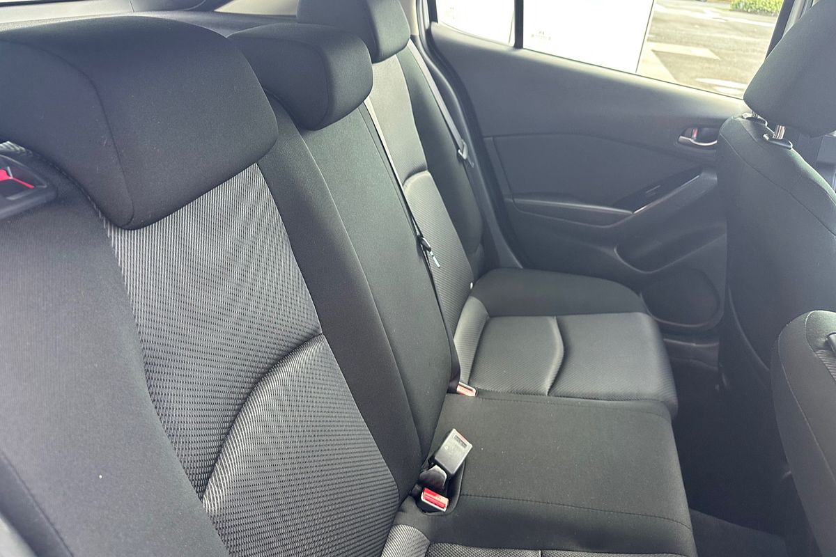 2018 Mazda 3 Neo Sport BN Series