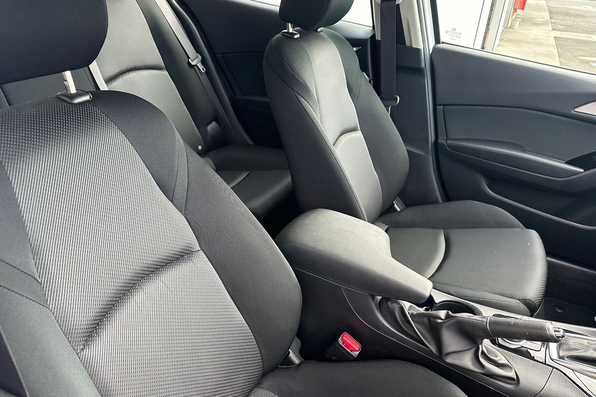 2018 Mazda 3 Neo Sport BN Series