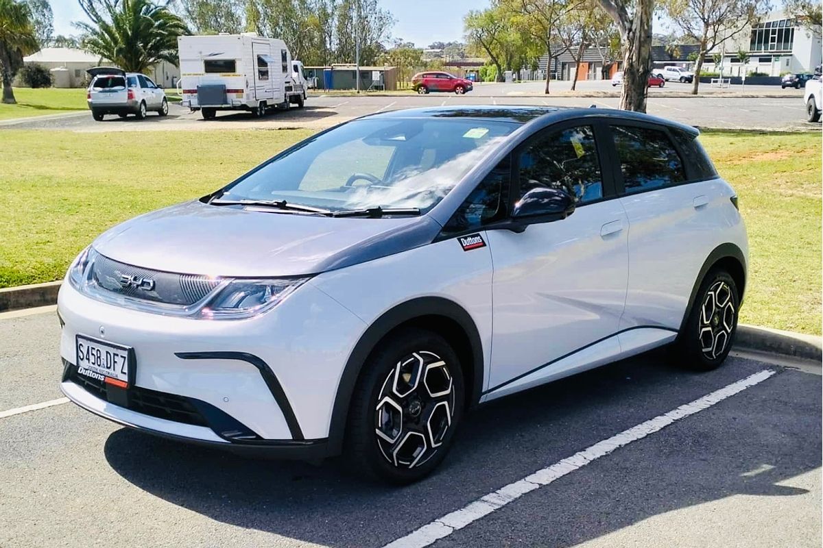 2025 BYD Dolphin Premium