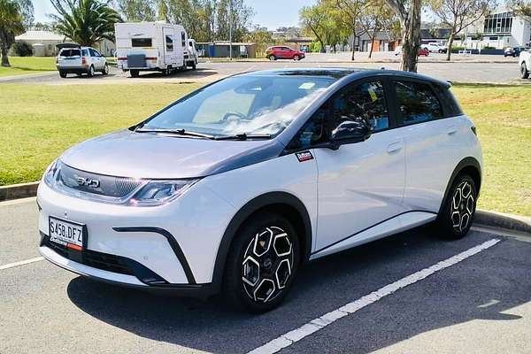 2025 BYD Dolphin Premium