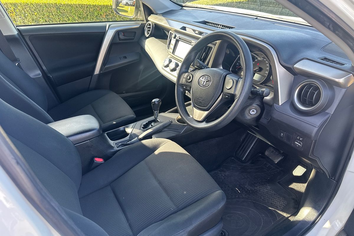 2015 Toyota RAV4 GX ZSA42R