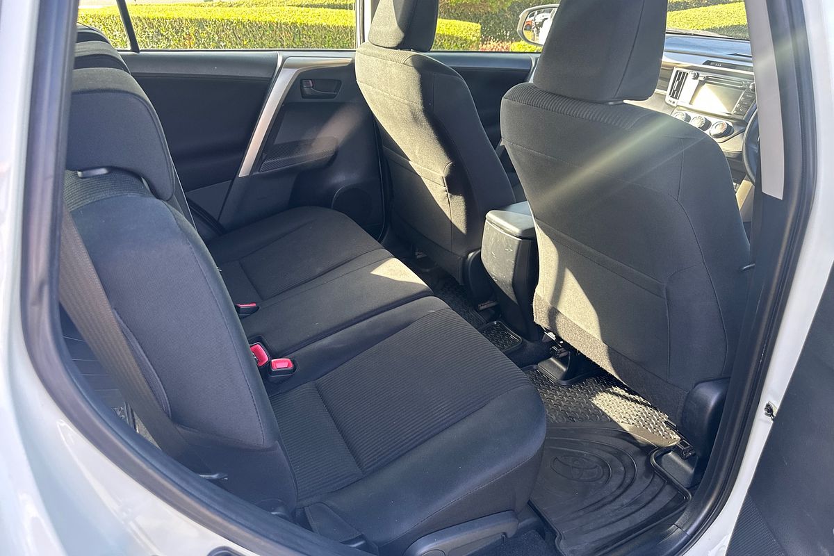 2015 Toyota RAV4 GX ZSA42R