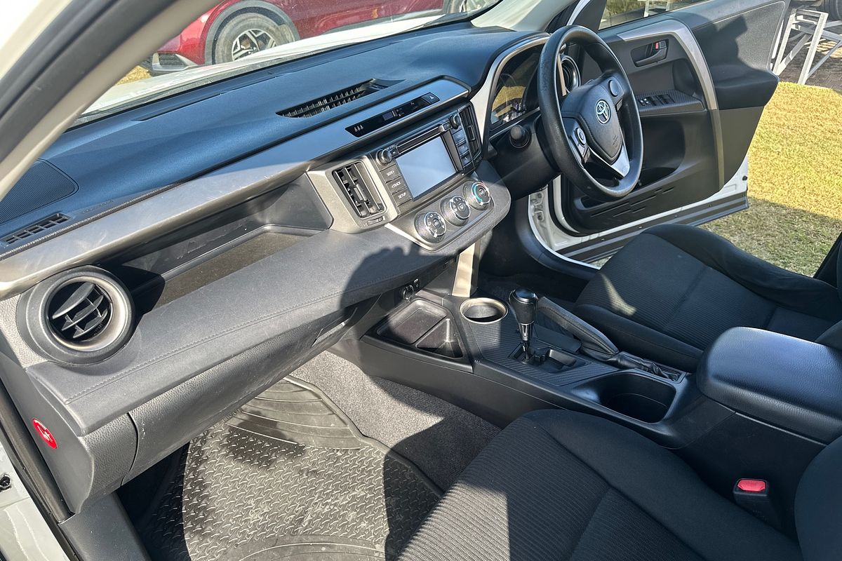 2015 Toyota RAV4 GX ZSA42R