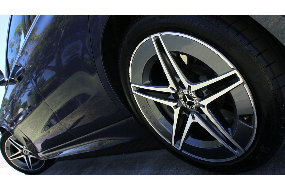 2025 Mercedes-Benz C-Class C350 e W206