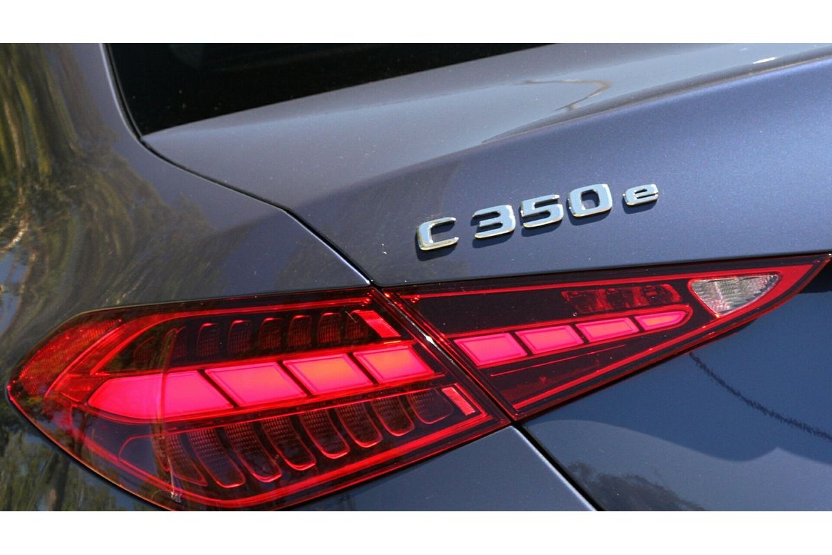 2025 Mercedes-Benz C-Class C350 e W206