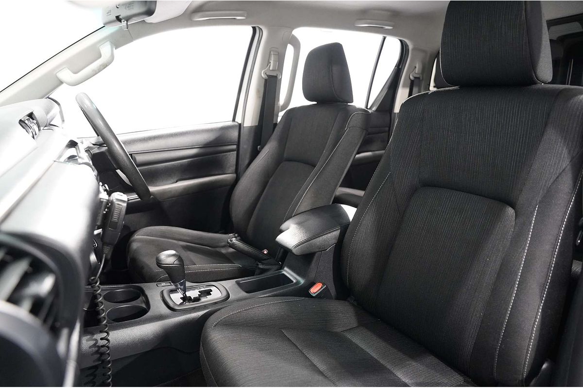 2020 Toyota Hilux SR GUN126R 4X4